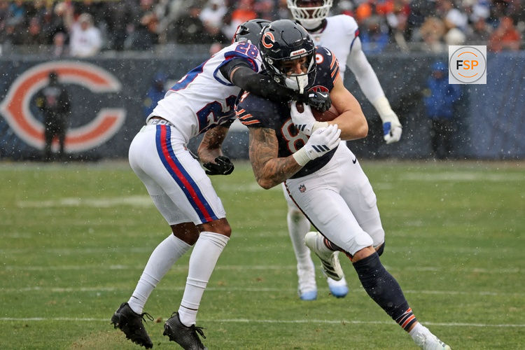 Nov 9, 2025; Chicago, Illinois, USA; Chicago Bears tight end Colston Loveland (84) makes a catch over New York Giants cornerback Cordale Flott (28) during the second half at Soldier Field. Credit: Mike Dinovo-Imagn Images