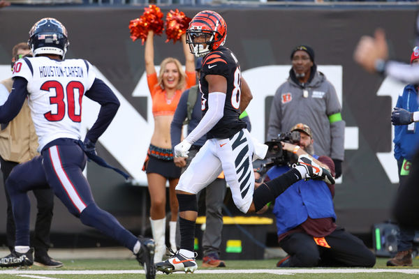 CINCINNATI, OH - NOVEMBER 12: Cincinnati Bengals wide receiver Tyler Boyd (83) carries the ball during the game against the Houston Texans and the Cincinnati Bengals on November 12, 2023, at Paycor Stadium in Cincinnati, OH. (Photo by Ian Johnson/Icon Sportswire)