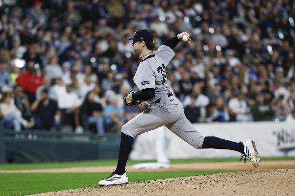 Aug 30, 2025; Chicago, Illinois, USA; New York Yankees starting pitcher Cam Schlittler (31) delivers a pitch against the Chicago White Sox during the sixth inning at Rate Field. Mandatory Credit: Kamil Krzaczynski-Imagn Images