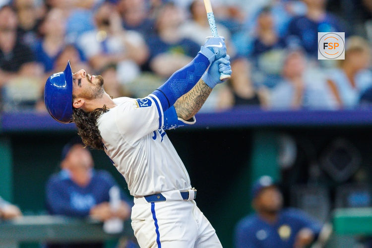 Jun 25, 2025; Kansas City, Missouri, USA; Kansas City Royals third baseman Jonathan India (6) watches a pop fly during the eighth inning against the Tampa Bay Rays at Kauffman Stadium. Credit: William Purnell-Imagn Images