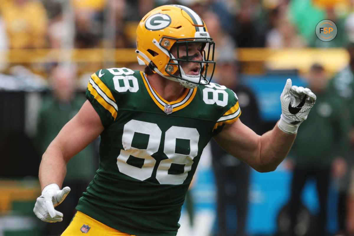 GREEN BAY, WI - AUGUST 26: Green Bay Packers tight end Luke Musgrave (88) calls for a ball during a game between the Green Bay Packers and the Seattle Seahawks at Lambeau Field on August 26, 2023 in Green Bay, WI. (Photo by Larry Radloff/Icon Sportswire)