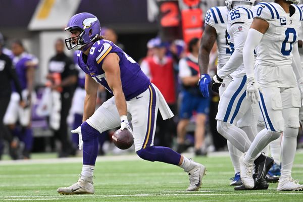 Oct 25, 2026; Minneapolis, Minnesota, USA;  Minnesota Vikings tight end T.J. Hockenson (87) reacts after a catch against the Indianapolis Colts at U.S. Bank Stadium.  Mandatory Credit: Jeffrey Becker-Imagn Images