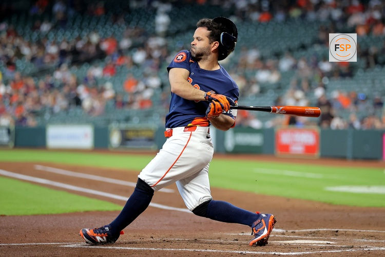 BASEBALL-MLB-HOU-SEA/