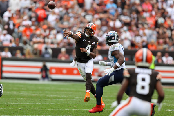 CLEVELAND, OH - SEPTEMBER 24: Cleveland Browns quarterback Deshaun Watson (4) throws a pass during the second quarter of the National Football League game between the Tennessee Titans and Cleveland Browns on September 24, 2023, at Cleveland Browns Stadium in Cleveland, OH. (Photo by Frank Jansky/Icon Sportswire)