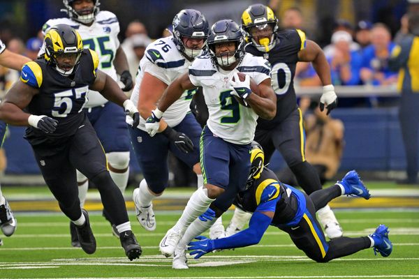 Nov 16, 2025; Inglewood, California, USA; Seattle Seahawks running back Kenneth Walker III (9) runs the ball against the Los Angeles Rams during the first half at SoFi Stadium. Mandatory Credit: Jayne Kamin-Oncea-Imagn Images