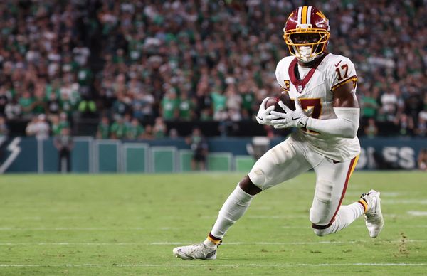 Sep 13, 2026; Philadelphia, Pennsylvania, USA;  Washington Commanders wide receiver Terry McLaurin (17) catches a pass for a first down against the Philadelphia Eagles during the second half at Lincoln Financial Field.  Mandatory Credit: Bill Streicher-Imagn Images