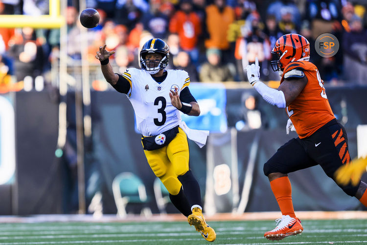 Dec 1, 2024; Cincinnati, Ohio, USA; Pittsburgh Steelers quarterback Russell Wilson (3) throws a pass against the Cincinnati Bengals in the first half at Paycor Stadium. Credit: Katie Stratman-Imagn Images