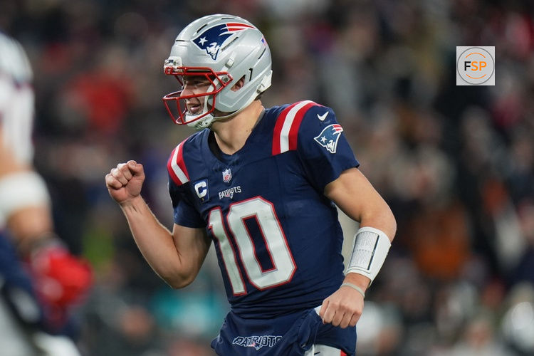 Jan 4, 2026; Foxborough, Massachusetts, USA; New England Patriots quarterback Drake Maye (10) reacts against the Miami Dolphins during the second half at Gillette Stadium. Credit: David Butler II-Imagn Images