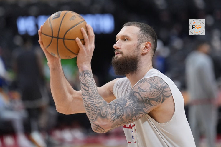Dec 29, 2025; Toronto, Ontario, CAN; Toronto Raptors forward Sandro Mamukelashvili (54) goes to shoot a basket   during warm-up before a game against the Orlando Magic at Scotiabank Arena. Credit: John E. Sokolowski-Imagn Images