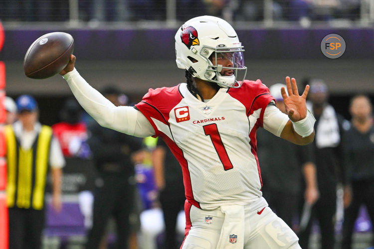 MINNEAPOLIS, MN - OCTOBER 30: Arizona Cardinals quarterback Kyler Murray (1) throws a pass during the second half of a game between the Minnesota Vikings and Arizona Cardinals on October 30, 2022, at U.S. Bank Stadium in Minneapolis, MN.(Photo by Nick Wosika/Icon Sportswire)