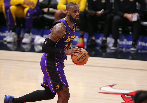 CHICAGO, IL - DECEMBER 20: LeBron James #23 of the Los Angeles Lakers brings the ball up court during the second half against the Chicago Bulls at the United Center on December 20, 2023 in Chicago, Illinois. (Photo by Melissa Tamez/Icon Sportswire)