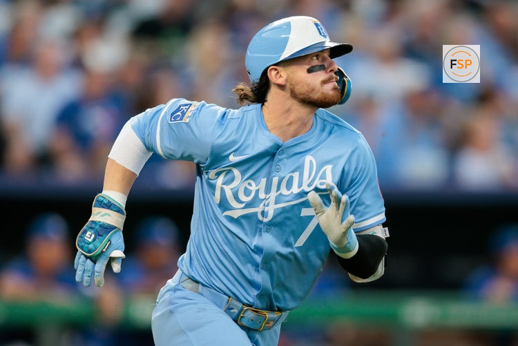 Sep 20, 2025; Kansas City, Missouri, USA;  Kansas City Royals shortstop Bobby Witt Jr. (7) runs to first base during the fifth inning against the Toronto Blue Jays at Kauffman Stadium. Credit: William Purnell-Imagn Images