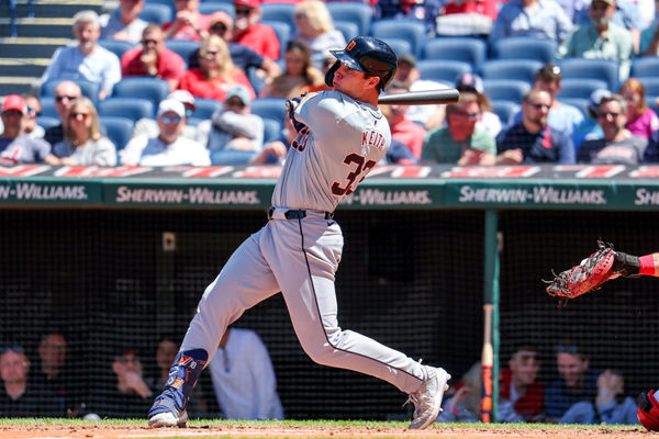 CLEVELAND, OH - MAY 08: Detroit Tigers designated hitter Colt Keith (33) singles to drive in 2 runs during the fourth inning of the Major League Baseball game between the Detroit Tigers and Cleveland Guardians on May 8, 2024, at Progressive Field in Cleveland, OH. (Photo by Frank Jansky/Icon Sportswire)