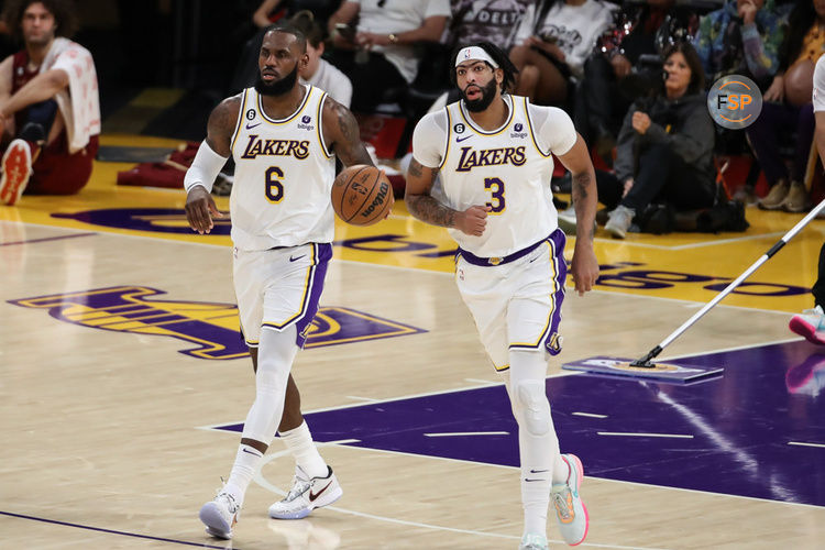 LOS ANGELES, CA - NOVEMBER 06: Los Angeles Lakers forward LeBron James (6) and Los Angeles Lakers forward Anthony Davis (3) come down the court during the NBA game between the Cleveland Cavilers and the Los Angeles Lakers on November 06, 2022, at Crypto.com Arena in Los Angeles, CA. (Photo by Jevone Moore/Icon Sportswire)