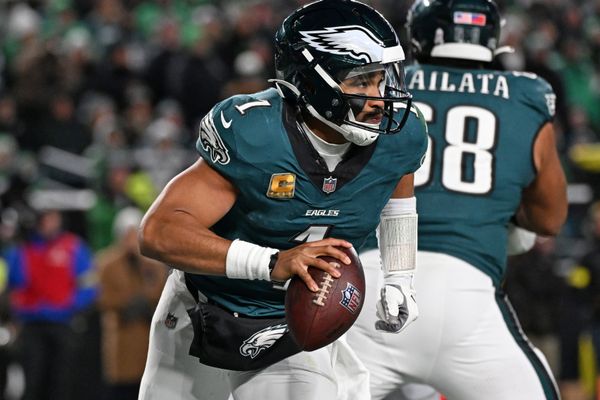 Nov 16, 2025; Philadelphia, Pennsylvania, USA; Philadelphia Eagles quarterback Jalen Hurts (1) looks for a receiver against the Detroit Lions at Lincoln Financial Field. Mandatory Credit: Eric Hartline-Imagn Images