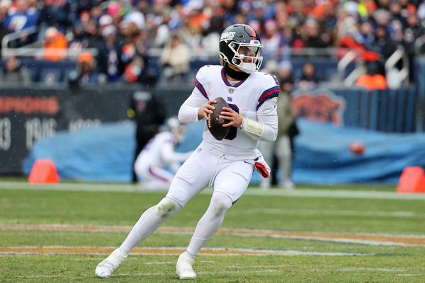 Nov 9, 2025; Chicago, Illinois, USA; New York Giants quarterback Jaxson Dart (6) drops back to pass against the Chicago Bears during the first half at Soldier Field. Mandatory Credit: Mike Dinovo-Imagn Images