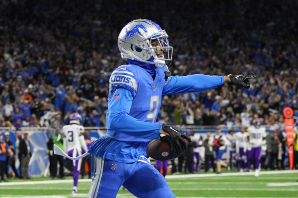 DETROIT, MI - DECEMBER 11:  Detroit Lions wide receiver Jameson Williams (9) celebrates after catching a touchdown pass during the first quarter of an NFL football game between the Minnesota Vikings and the Detroit Lions on December 11, 2022 at Ford Field in Detroit, Michigan.  (Photo by Scott W. Grau/Icon Sportswire)