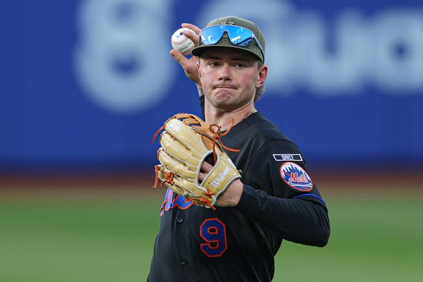 May 15, 2026; New York City, New York, USA; New York Mets center fielder A.J. Ewing (9) warms up before the game against the New York Yankees at Citi Field. Mandatory Credit: Vincent Carchietta-Imagn Images