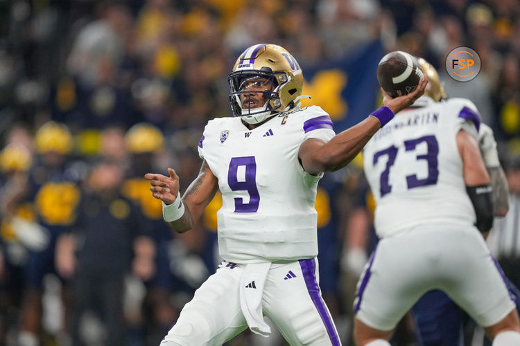 HOUSTON, TX - JANUARY 08: Washington Huskies quarterback Michael Penix Jr. (9) throws a pass during the CFP National Championship game between the Michigan Wolverines and Washington Huskies on January 8, 2024 at NRG Stadium in Houston, Texas. (Photo by Daniel Dunn/Icon Sportswire)