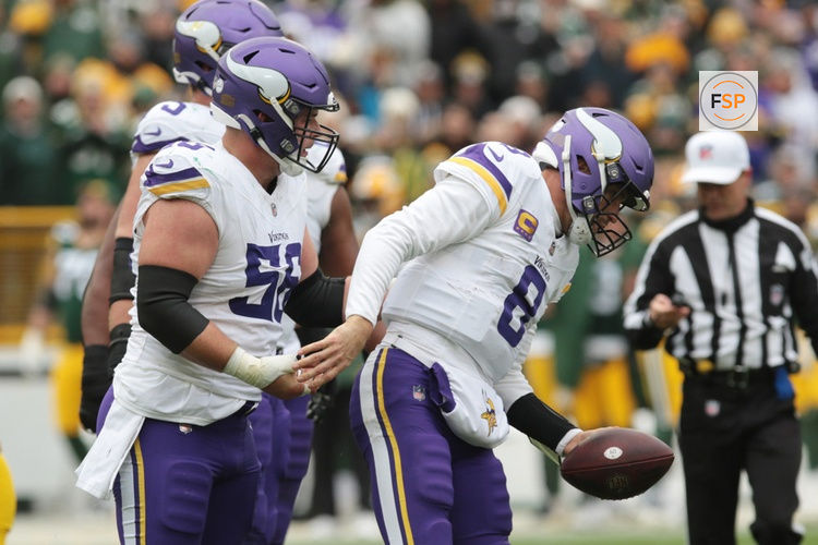 GREEN BAY, WI - OCTOBER 29: Minnesota Vikings quarterback Kirk Cousins (8) tries to stand but can’t put pressure on his leg during a game between the Green Bay Packers and the Minnesota Vikings on October 29, 2023 at Lambeau Field, in Green Bay, WI. (Photo by Larry Radloff/Icon Sportswire)