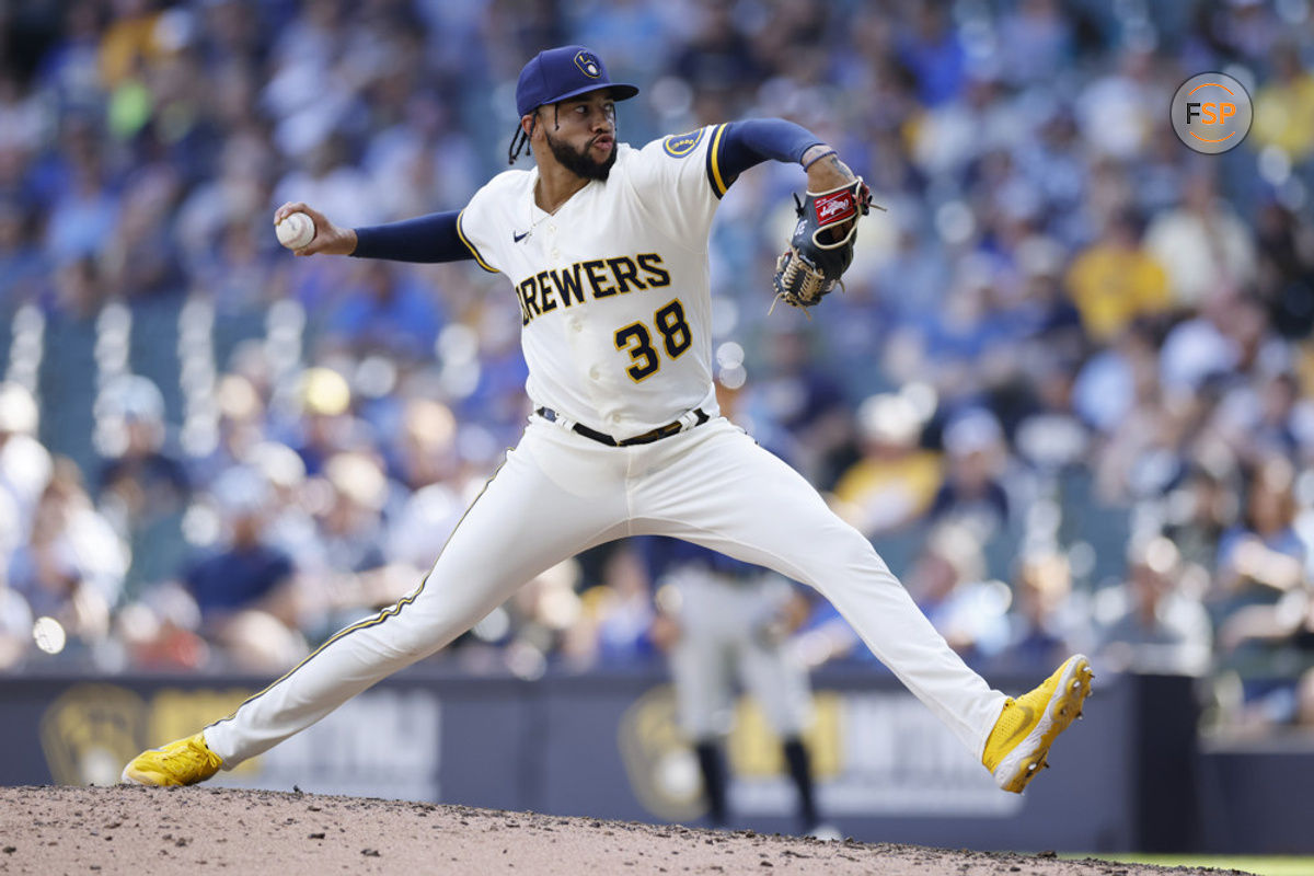 MILWAUKEE, WI - AUGUST 10: Milwaukee Brewers relief pitcher Devin Williams (38) delivers a pitch during an MLB game against the Tampa Bay Rays on August 10, 2022 at American Family Field in Milwaukee, Wisconsin. (Photo by Joe Robbins/Icon Sportswire)