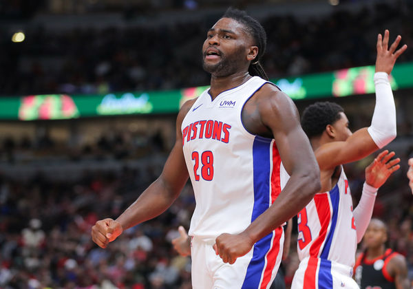 CHICAGO, IL - FEBRUARY 27: Isaiah Stewart #28 of the Detroit Pistons reacts after being fouled during the second half against the Chicago Bulls at the United Center on February 27, 2024 in Chicago, Illinois. (Photo by Melissa Tamez/Icon Sportswire)