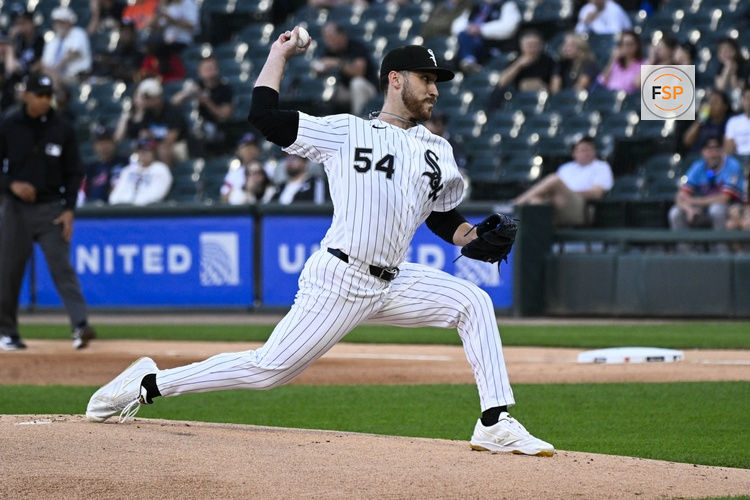 May 27, 2026; Chicago, Illinois, USA;   Chicago White Sox pitcher David Sandlin (54) delivers the ball during the first inning against the Minnesota Twins at Rate Field. Credit: Matt Marton-Imagn Images