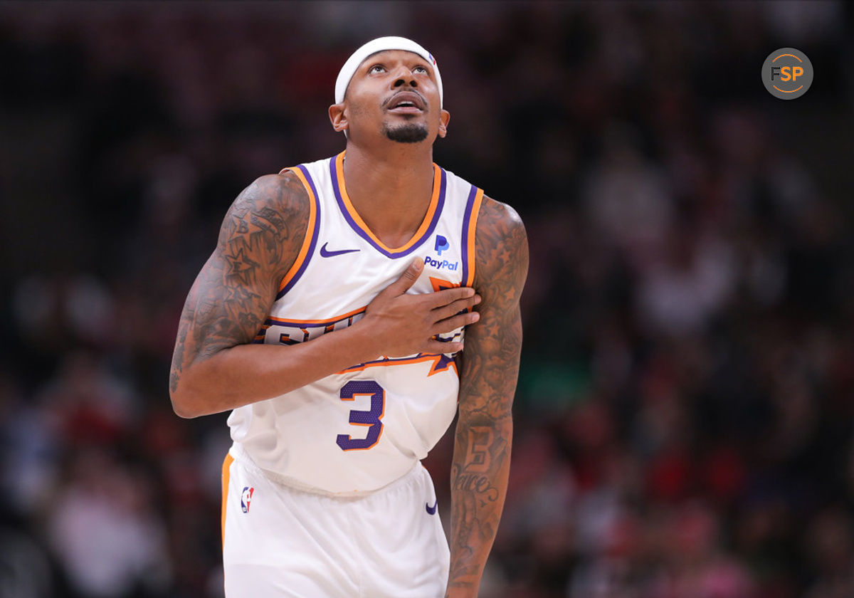 CHICAGO, IL - NOVEMBER 08: Bradley Beal #3 of the Phoenix Suns reacts after scoring a basket during the first half against the Chicago Bulls at the United Center on November 8, 2023 in Chicago, Illinois. (Photo by Melissa Tamez/Icon Sportswire)