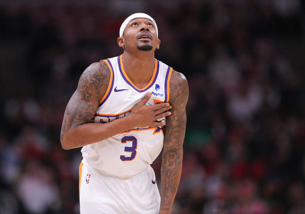 CHICAGO, IL - NOVEMBER 08: Bradley Beal #3 of the Phoenix Suns reacts after scoring a basket during the first half against the Chicago Bulls at the United Center on November 8, 2023 in Chicago, Illinois. (Photo by Melissa Tamez/Icon Sportswire)