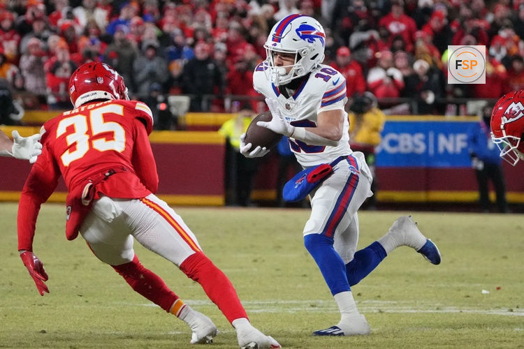 Jan 26, 2025; Kansas City, MO, USA; Buffalo Bills wide receiver Khalil Shakir (10) makes a catch against the Kansas City Chiefs in the AFC Championship game at GEHA Field at Arrowhead Stadium. Credit: Denny Medley-Imagn Images
