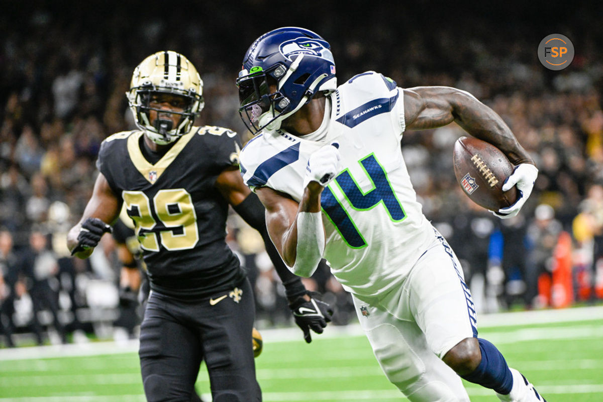 NEW ORLEANS, LA - OCTOBER 09: Seattle Seahawks wide receiver DK Metcalf (14) catches a first half touchdown reception during the football game between the Seattle Seahawks and New Orleans Saints at Caesars Superdome on October 9, 2022 in New Orleans, LA. (Photo by Ken Murray/Icon Sportswire)