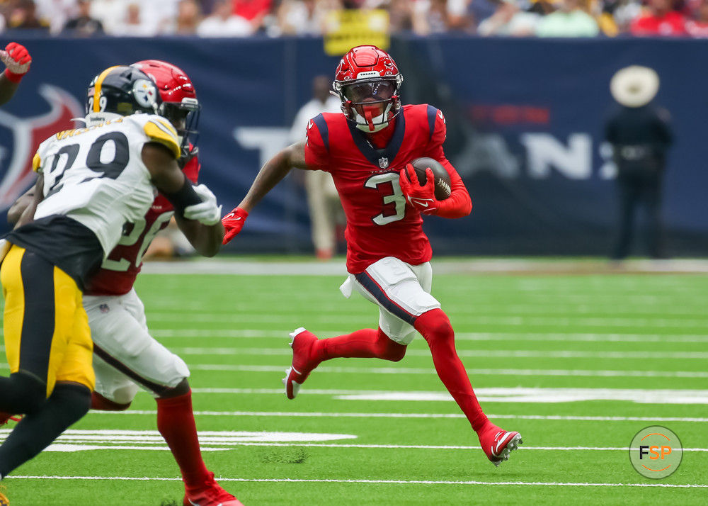 HOUSTON, TX - OCTOBER 01: Houston Texans wide receiver Tank Dell (3) carries the ball in the first quarter during the NFL game between the Pittsburgh Steelers and Houston Texans on October 1, 2023 at NRG Stadium in Houston, Texas. (Photo by Leslie Plaza Johnson/Icon Sportswire)