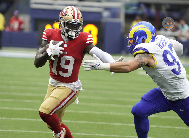 LOS ANGELES, CA - SEPTEMBER 17: Deebo Samuel #19 of the 49ers during the San Francisco 49ers game versus the Los Angeles Rams on September 17, 2023, at Sofi Stadium in Inglewood, CA. (Photo by Kevin Reece/Icon Sportswire)