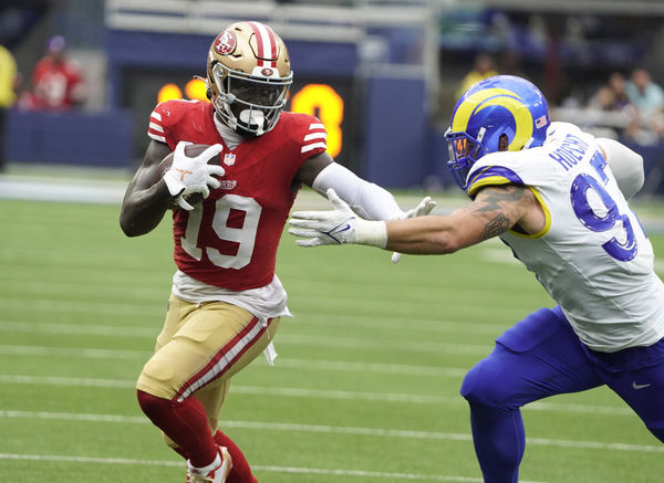 LOS ANGELES, CA - SEPTEMBER 17: Deebo Samuel #19 of the 49ers during the San Francisco 49ers game versus the Los Angeles Rams on September 17, 2023, at Sofi Stadium in Inglewood, CA. (Photo by Kevin Reece/Icon Sportswire)