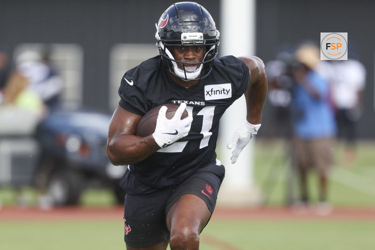 Jul 23, 2025; Houston, TX, USA;  Houston Texans running back Nick Chubb (21) during training camp at Houston Methodist Training Center. Credit: Troy Taormina-Imagn Images