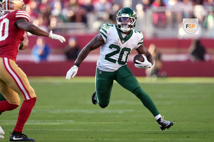 Sep 9, 2024; Santa Clara, California, USA; New York Jets running back Breece Hall (20) carries the ball against the San Francisco 49ers during the first quarter at Levi's Stadium. Credit: Darren Yamashita-Imagn Images
