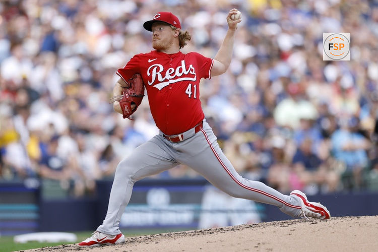 MILWAUKEE, WI - JUNE 15: Cincinnati Reds pitcher Andrew Abbott (41) delivers a pitch during an MLB game against the Milwaukee Brewers on June 15, 2024 at American Family Field in Milwaukee, Wisconsin. (Photo by Joe Robbins/Icon Sportswire)