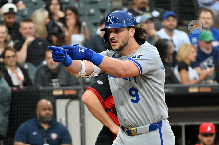 Jun 6, 2025; Chicago, Illinois, USA; Kansas City Royals first baseman Vinnie Pasquantino (9) celebrates his home run during the third inning against the Chicago White Sox at Rate Field. Credit: Patrick Gorski-Imagn Images