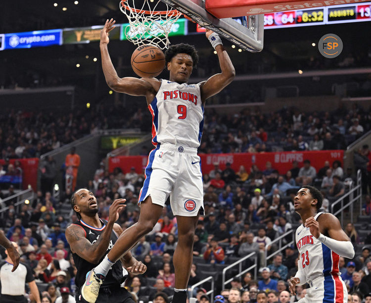 LOS ANGELES, CA - FEBRUARY 10: Detroit Pistons Forward Ausar Thompson (9) dunks the ball while playing the Los Angeles Clippers during a NBA basketball game on February 10, 2024, at the Crypto.com Arena in Los Angeles, CA.(Photo by John McCoy/Icon Sportswire)