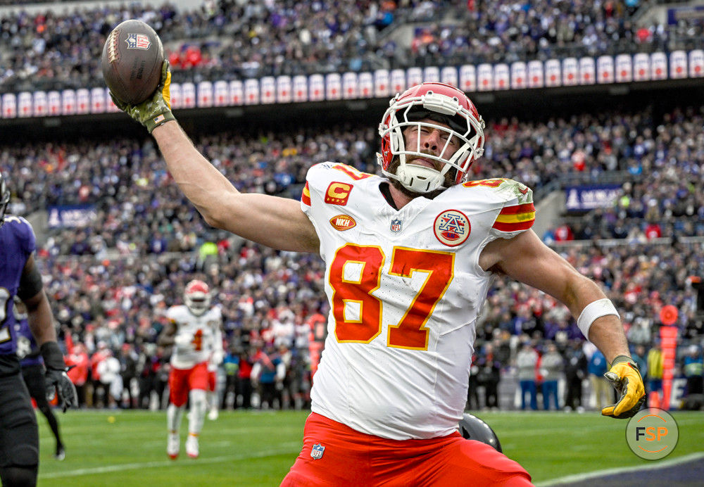 BALTIMORE, MD - JANUARY 28: Kansas City Chiefs tight end Travis Kelce (87) celebrates his touchdown reception during the Kansas City Chiefs game versus the Baltimore Ravens in the AFC Championship Game on January 28, 2024 at M&T Bank Stadium in Baltimore, MD. (Photo by Mark Goldman/Icon Sportswire)