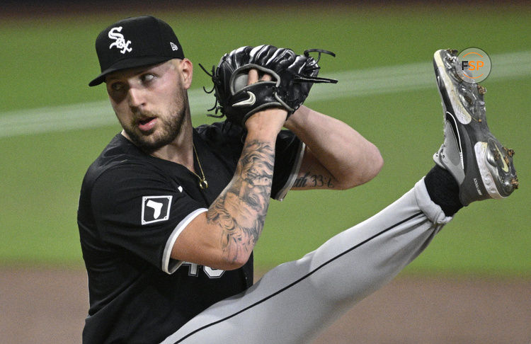 Sep 20, 2024; San Diego, California, USA; Chicago White Sox starting pitcher Garrett Crochet (45) pitches against the San Diego Padres during the second inning at Petco Park. Credit: Orlando Ramirez-Imagn Images