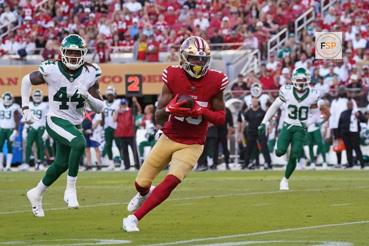 Sep 9, 2024; Santa Clara, California, USA; San Francisco 49ers wide receiver Jauan Jennings (15) advances upfield after a catch in the second quarter against the New York Jets at Levi's Stadium. Credit: David Gonzales-Imagn Images