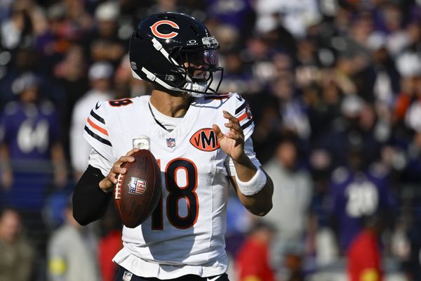Oct 26, 2025; Baltimore, Maryland, USA;  Chicago Bears quarterback Caleb Williams (18) looks to pass during the game against the Baltimore Ravens at M&T Bank Stadium. Mandatory Credit: Tommy Gilligan-Imagn Images