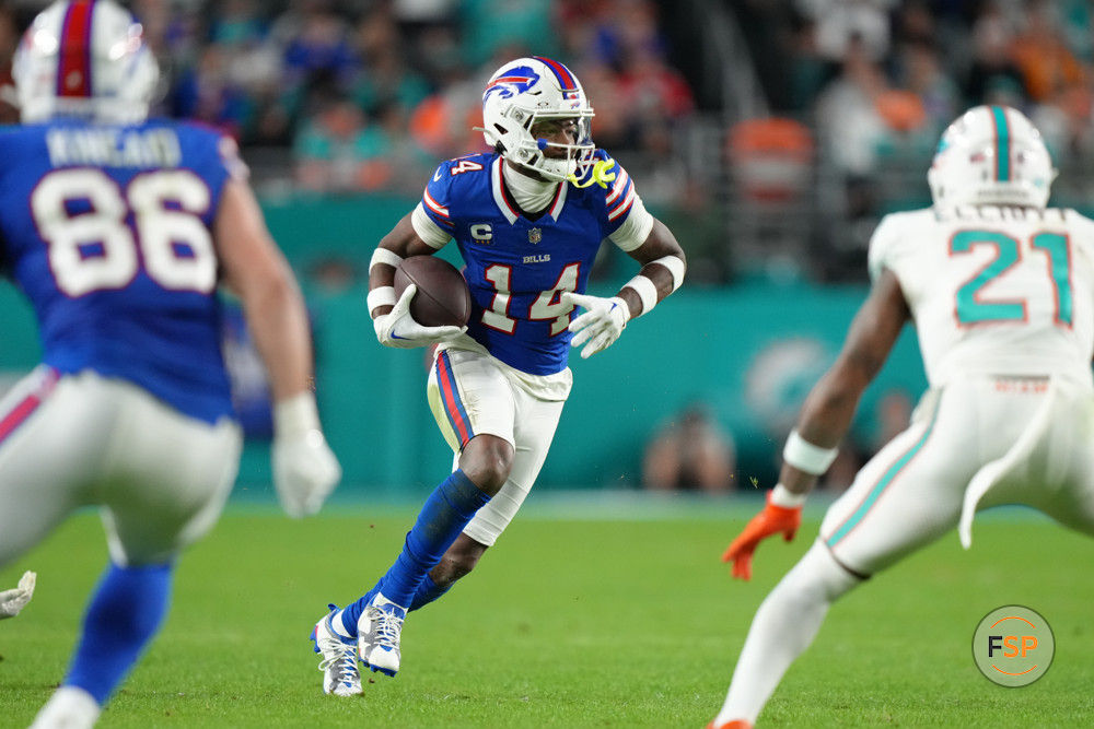 MIAMI GARDENS, FL - JANUARY 07: Buffalo Bills wide receiver Stefon Diggs (14) runs after a catch during the game between the Buffalo Bills and the Miami Dolphins on Sunday, January 7, 2024 at Hard Rock Stadium, Miami Gardens, Fla. (Photo by Peter Joneleit/Icon Sportswire)