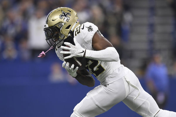 INDIANAPOLIS, IN - OCTOBER 29: New Orleans Saints Wide Receiver Rashid Shaheed (22) catches a pass during the NFL game between the New Orleans Saints and the Indianapolis Colts on October 29, 2023, at Lucas Oil Stadium in Indianapolis, Indiana. (Photo by Michael Allio/Icon Sportswire)