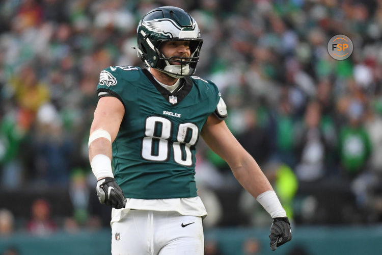 Jan 26, 2025; Philadelphia, PA, USA; Philadelphia Eagles tight end Dallas Goedert (88) against the Washington Commanders in the NFC Championship game at Lincoln Financial Field. Credit: Eric Hartline-Imagn Images