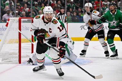 Oct 26, 2024; Dallas, Texas, USA; Chicago Blackhawks left wing Nick Foligno (17) in action during the game between the Dallas Stars and the Chicago Blackhawks at American Airlines Center. Mandatory Credit: Jerome Miron-Imagn Images