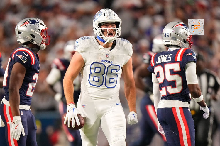 Oct 5, 2025; Orchard Park, New York, USA; Buffalo Bills tight end Dalton Kincaid (86) reacts to making a catch against the New England Patriots during the first half at Highmark Stadium. Credit: Gregory Fisher-Imagn Images