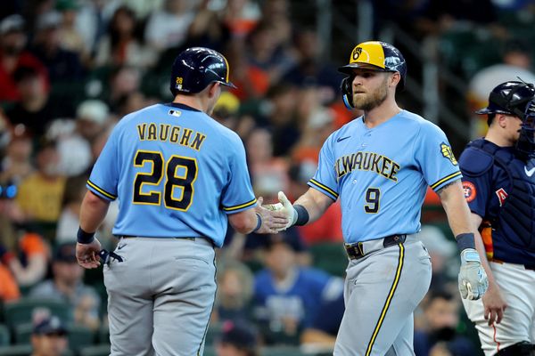 May 31, 2026; Houston, Texas, USA; Milwaukee Brewers left fielder Jake Bauers (9) is congratulated by first baseman Andrew Vaughn (28) after hitting a two-run home run to left field against the Houston Astros during the fourth inning at Daikin Park. Mandatory Credit: Erik Williams-Imagn Images