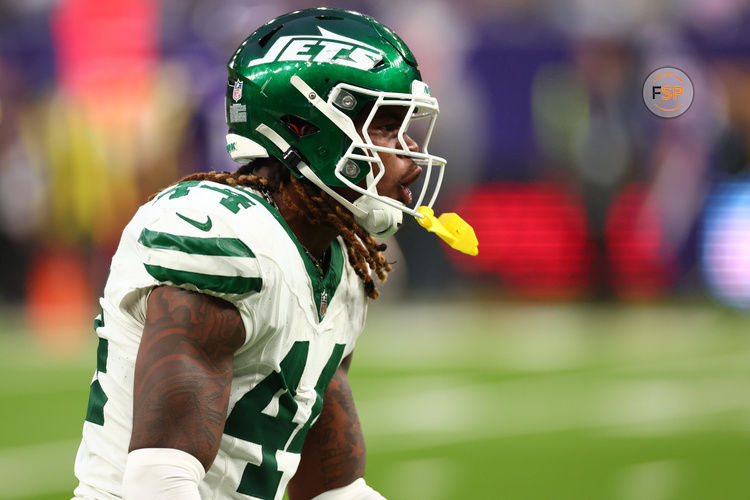 Oct 6, 2024; Tottenham, ENG; New York Jets Linebacker Jamien Sherwood (44) in the 4th Quarter against Minnesota Vikings at Tottenham Hotspur Stadium. Credit: Shaun Brooks-Imagn Images